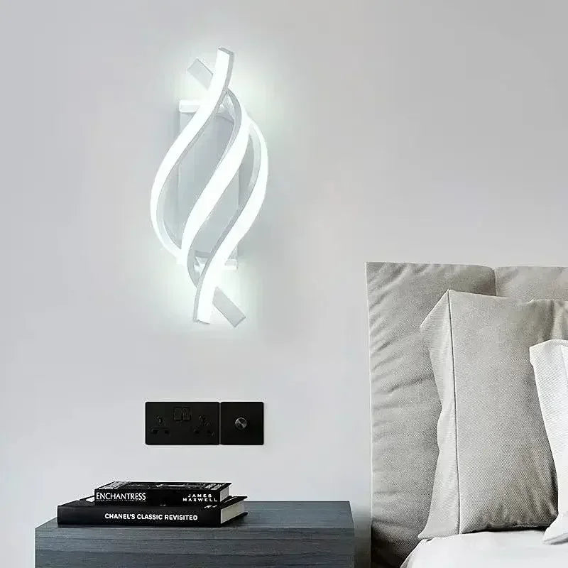 Wall Light - QUENTAR