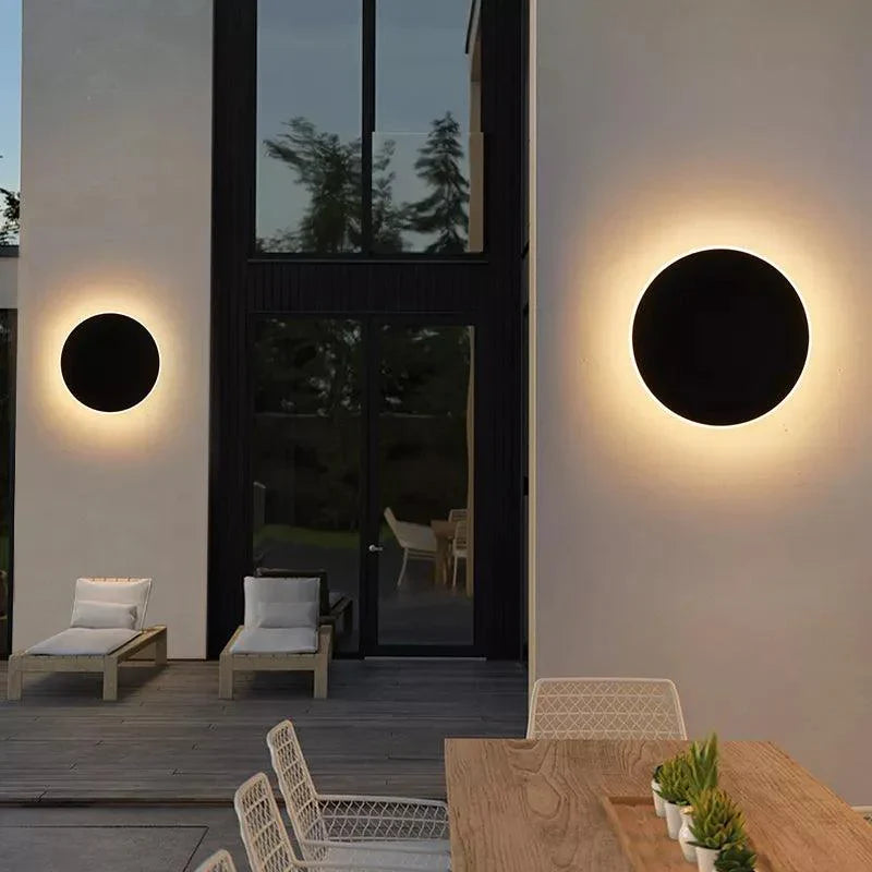 Outdoor Wall Light / BRILLARA